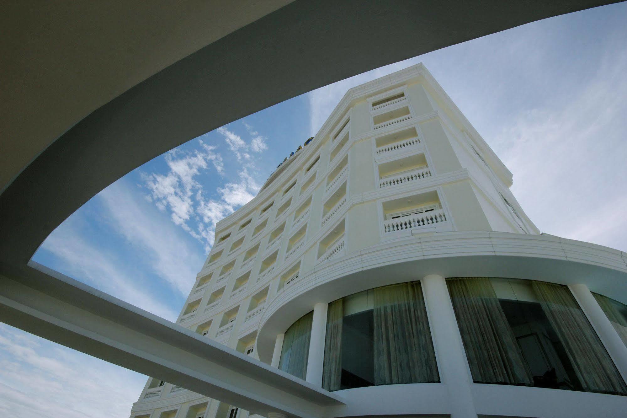 Nha Trang Palace Hotel Екстер'єр фото