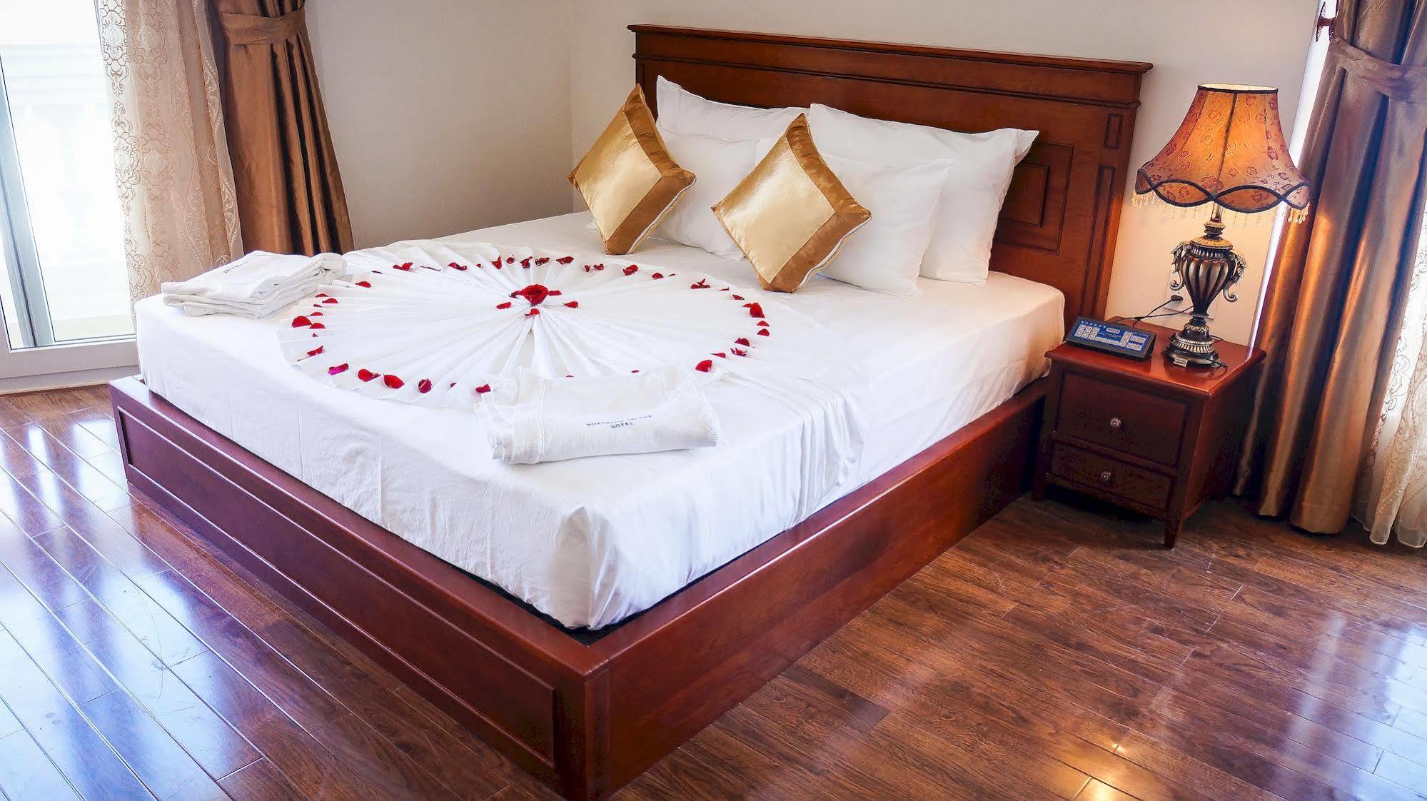 Nha Trang Palace Hotel Екстер'єр фото