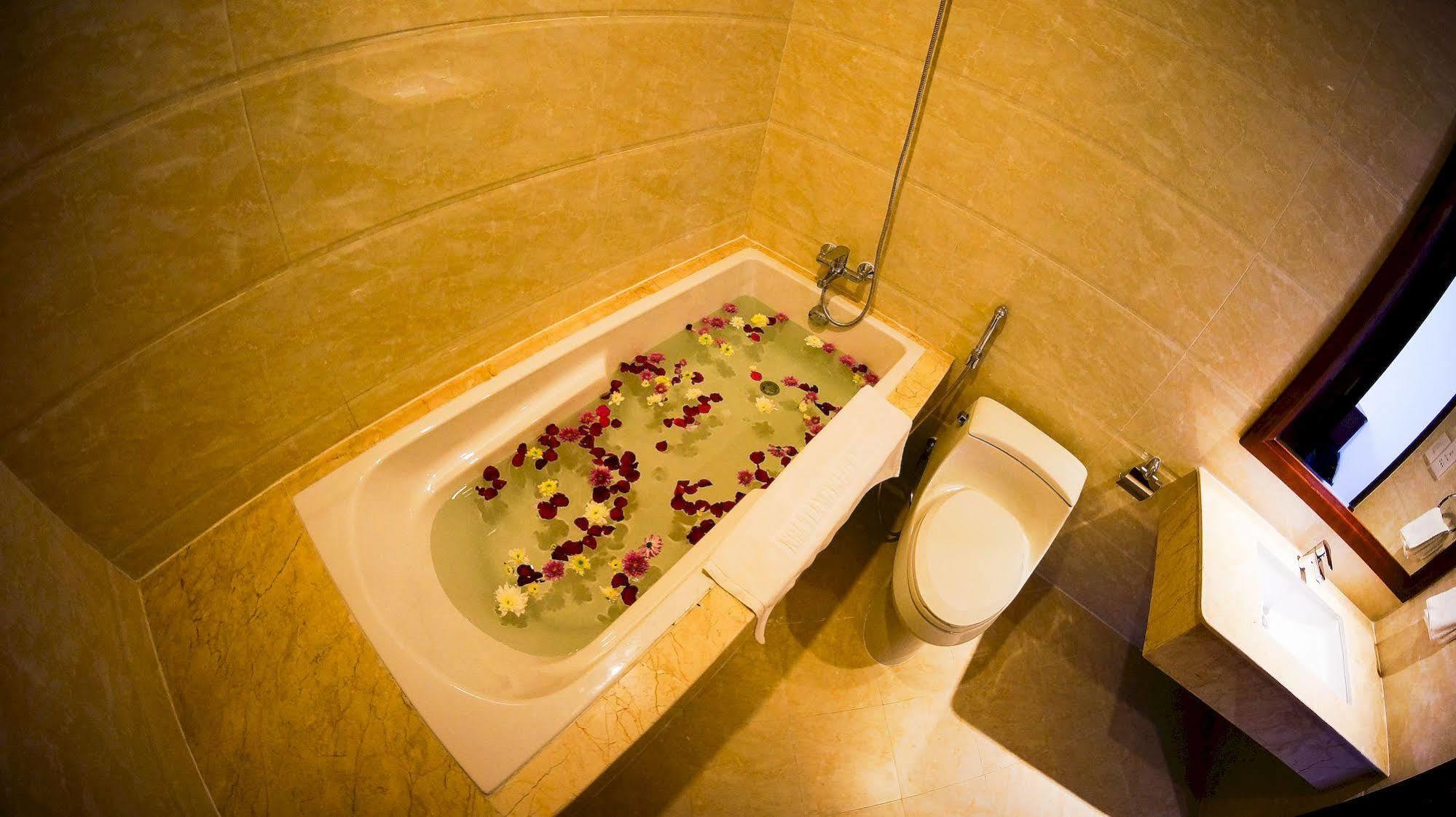 Nha Trang Palace Hotel Екстер'єр фото
