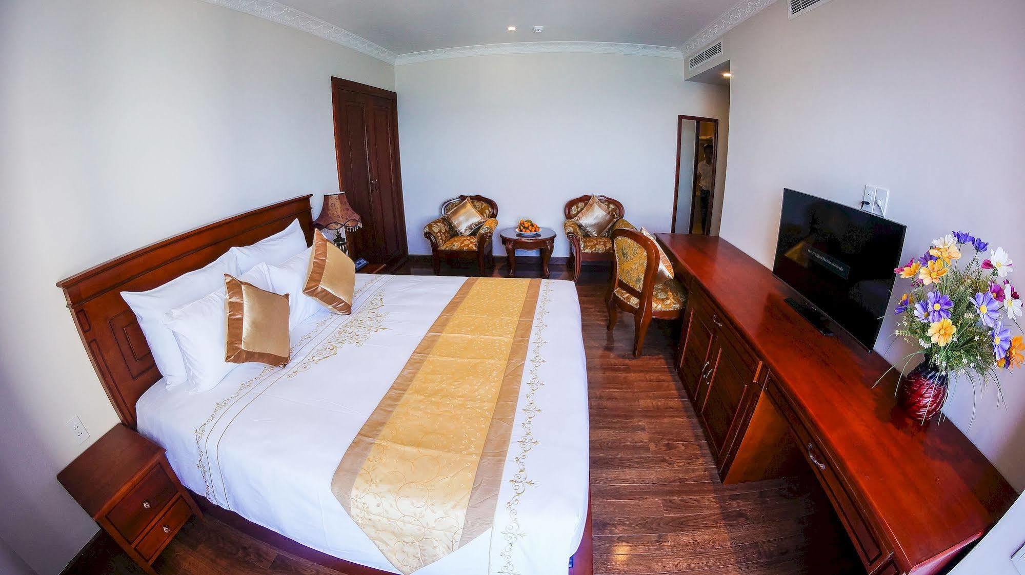 Nha Trang Palace Hotel Екстер'єр фото